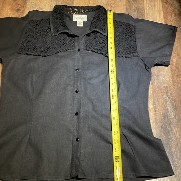 ET VOUS Cotton/Linen Blend Button down black shirt.  Size 1X. - Picture 5 of 7